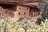 Anasazi cliff dwelling