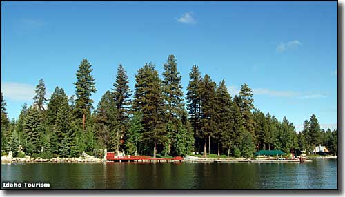 Lakeside campground at Ponderosa State Park