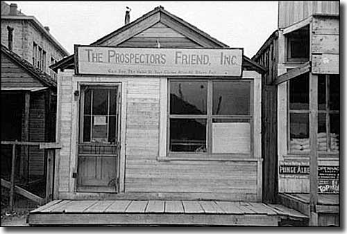 A prospector's store in Goldfield, photo from about 1940