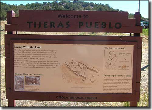 Welcome to Tijeras Pueblo sign
