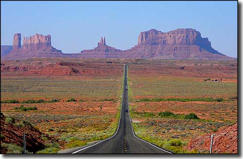 Heading down to Monument Valley from the north